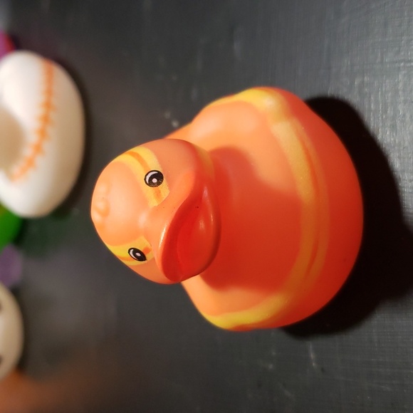 Lot of 5 Ducks with Laminated Ducking Tags! #DuckDuckJeep #DuckingJeeps - Picture 3 of 13